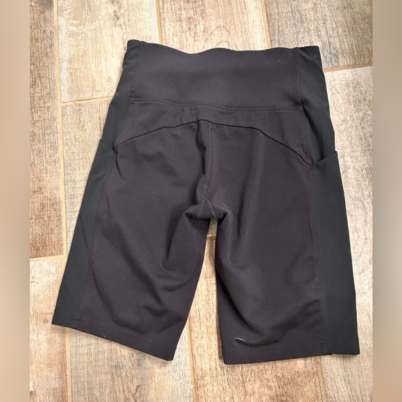 ATHLETA Excursion Hybrid Ribbed 9 Inch Bike Shorts Sz S Black Hiking - Picture 7 of 10